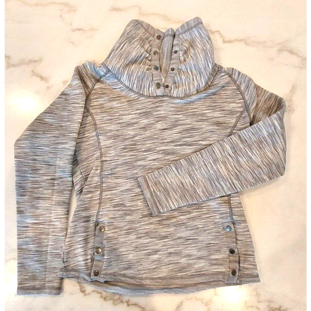 Avalanche Gray Fleece Sweatshirt Size M Funnel Neck with Snaps Sweater